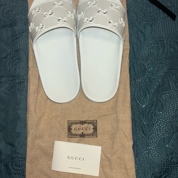 Authentic GUCCI Rubber GG Sandal/slides Great White - Picture 5 of 5